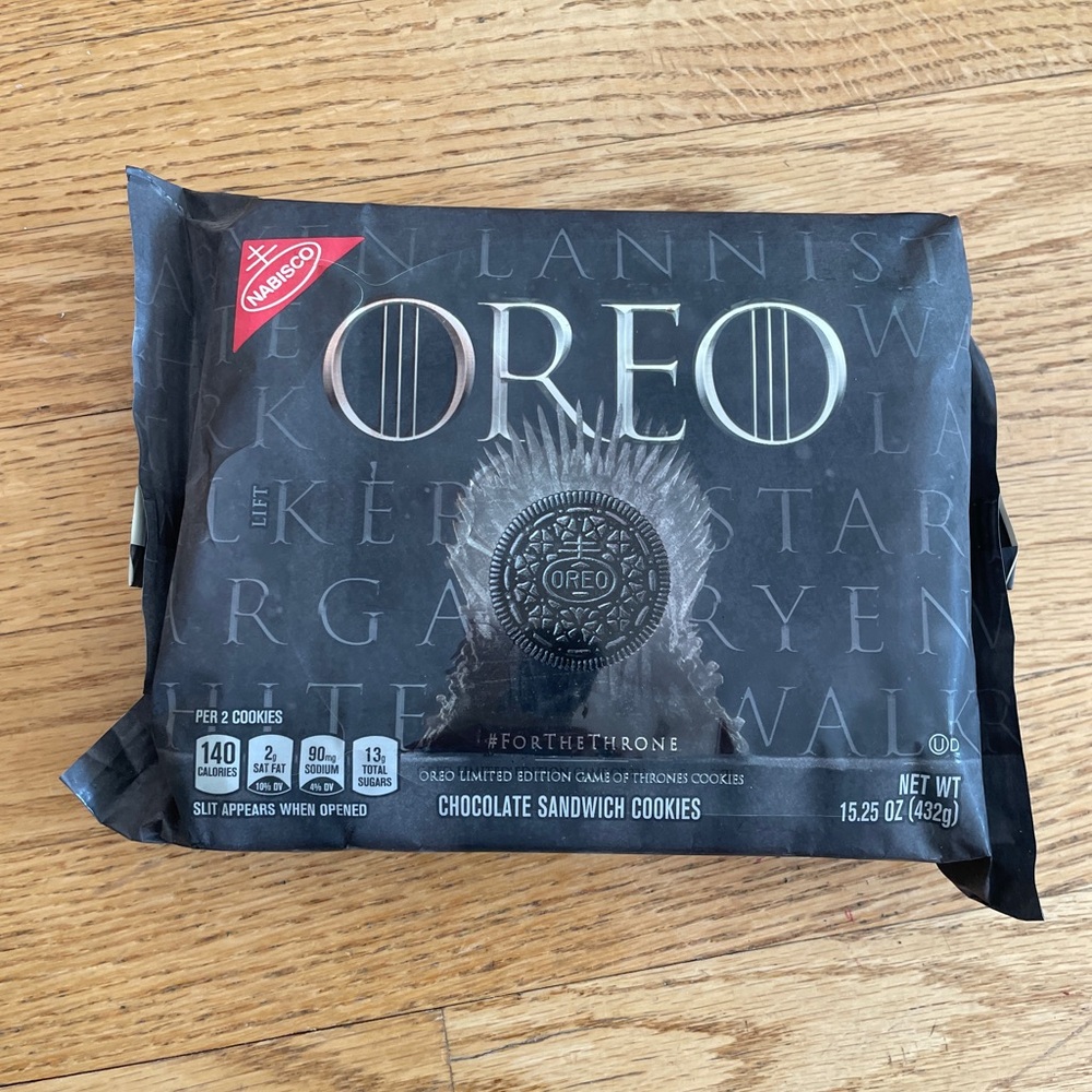 LIMITED EDITION Game of Thrones Oreo Cookies